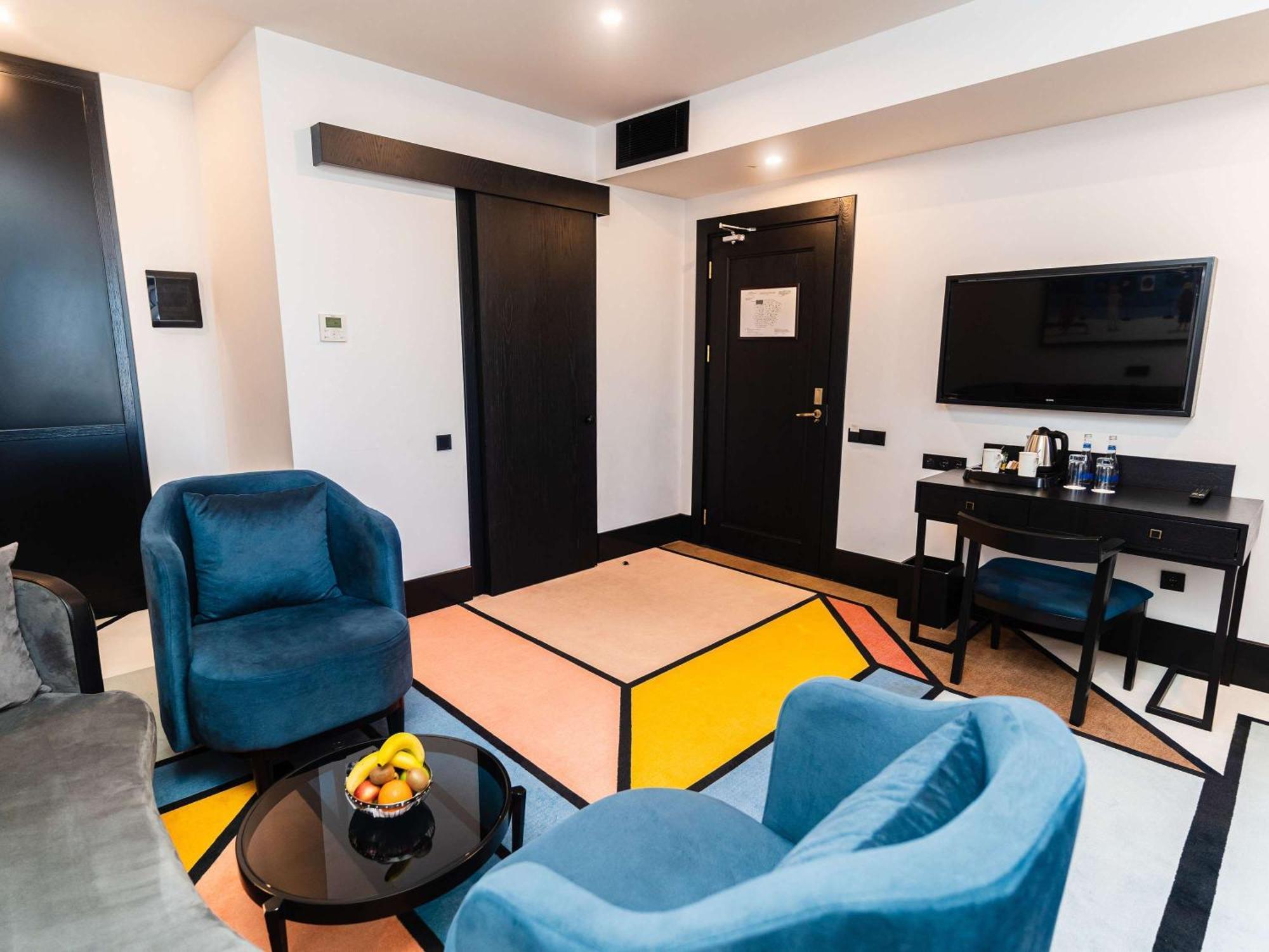 Mercure Baku City Екстериор снимка