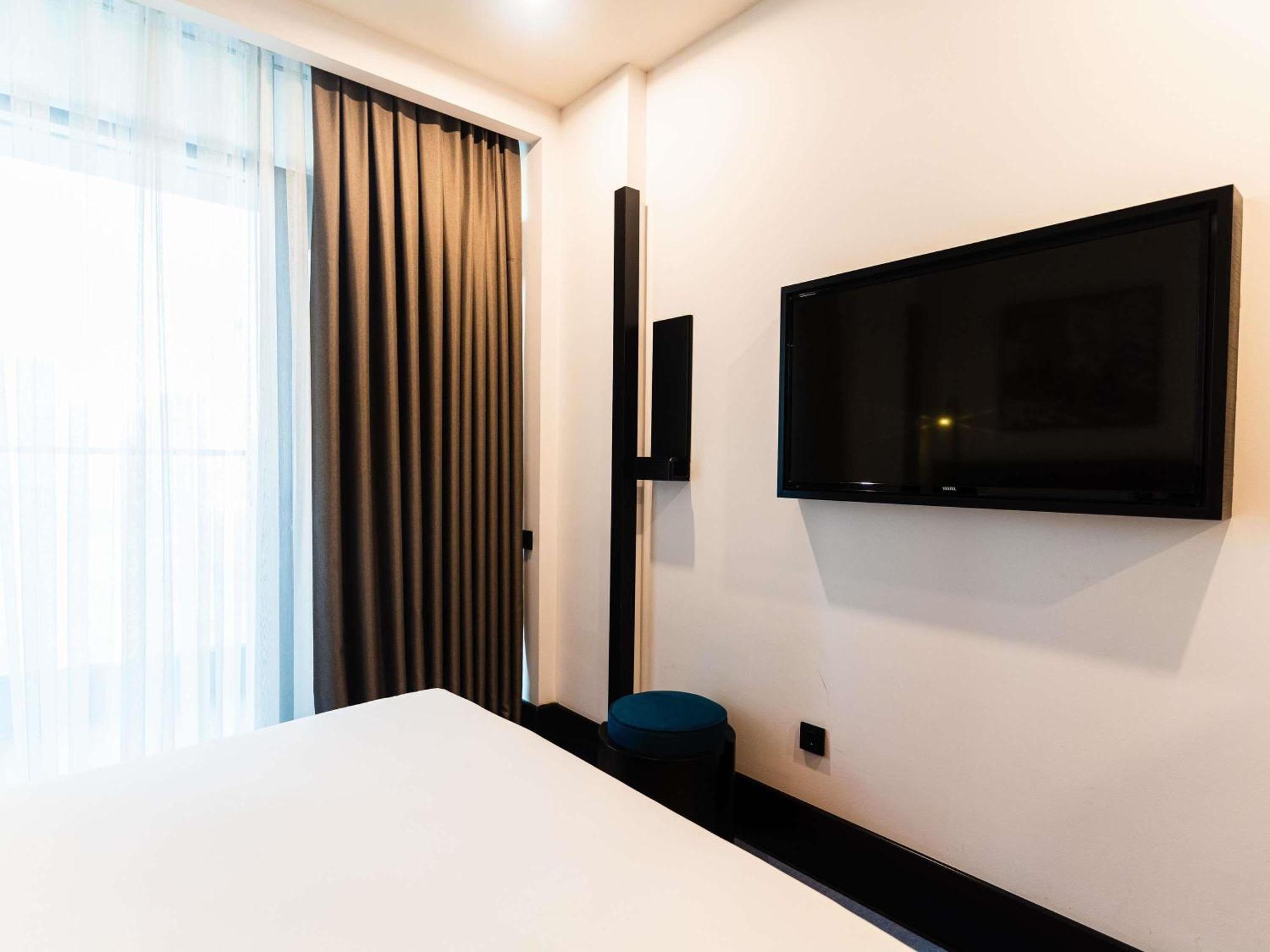 Mercure Baku City Екстериор снимка